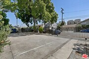 Photo - 3915 S Budlong Ave House