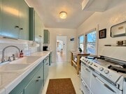 Kitchen - 1405 Macbeth St