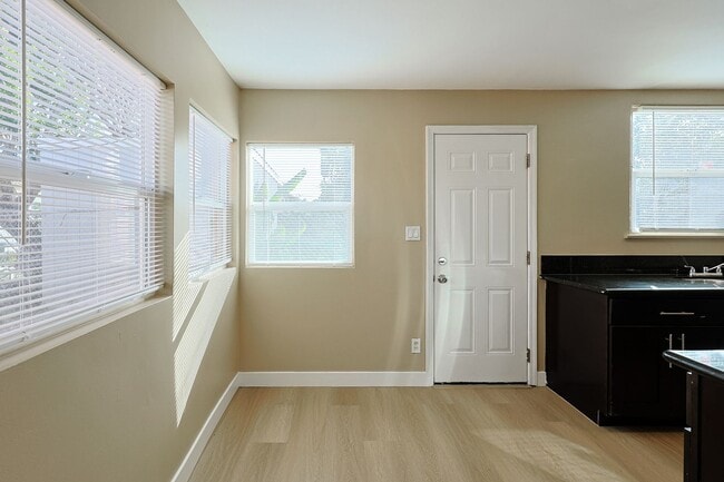 Photo - 5461-65 Imperial Ave Unit 5463