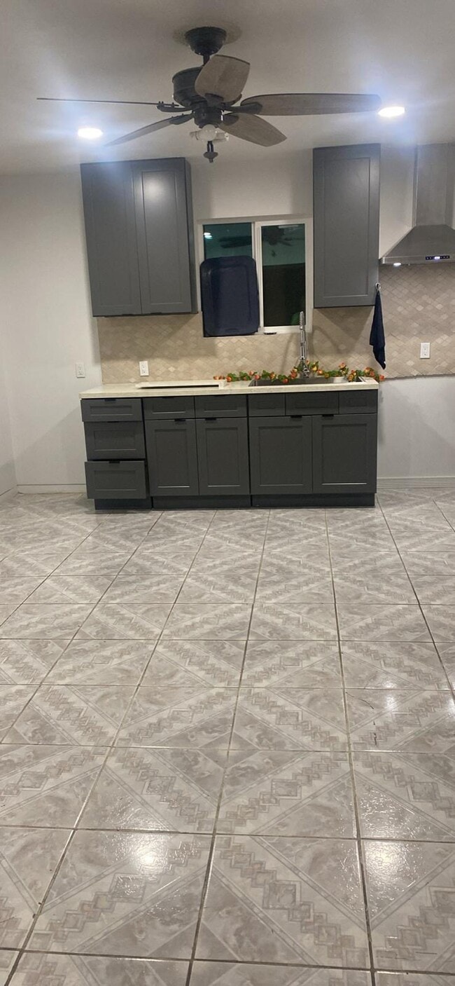 Building Photo - 11057 Wright Rd