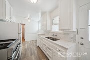 Photo - 1406 N Mansfield Ave Apartment Unit 1408