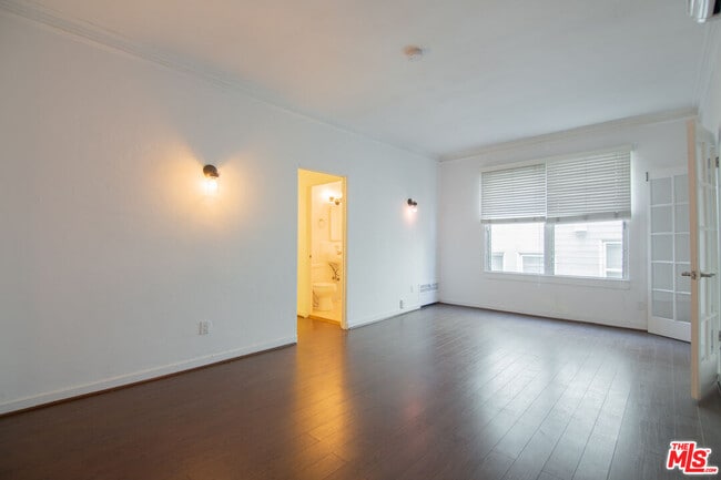 Photo - 1201 N Crescent Heights Blvd Unit 104