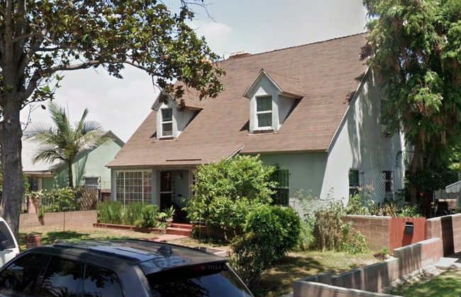 Building Photo - 249 E 68th Way