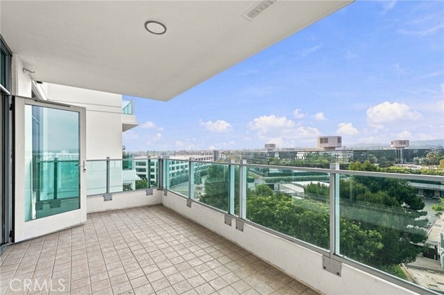 Building Photo - 3141 Michelson Dr Unit 805