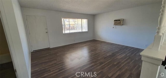 Building Photo - 20221 Zuni Rd Rental