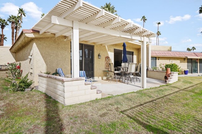 Photo - Charming Cathedral City Condo with Territorial Views