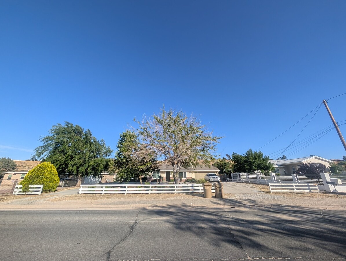 Photo - 7975 Bangor Ave