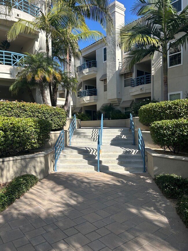 Photo - 415 Townsquare Ln Unit 127