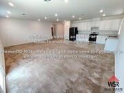 Photo - Large 3 Bedroom/ 2 bathroom Home with an O...