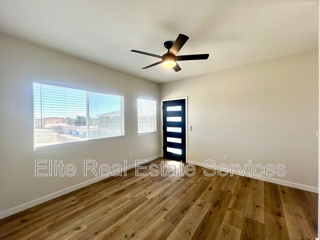 Photo - 3315 Clairemont Mesa Blvd