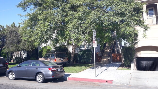 Front View of Building - 1420 N Hollywood Way Unit A