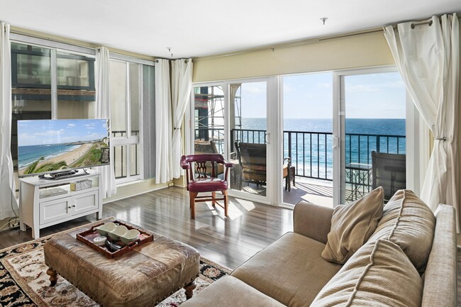 Building Photo - 565 Esplanade Unit 116
