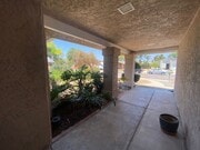 Photo - 3 Bedroom Home - Centrally Located with So...