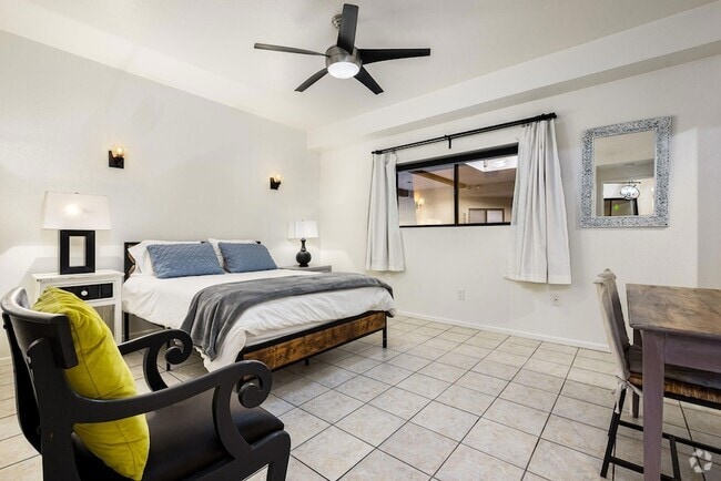 Building Photo - 255 S Avenida Caballeros Unit 302 Rental
