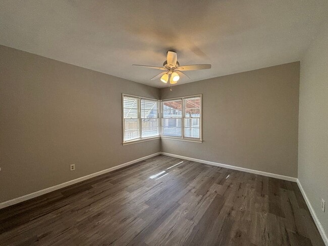 Photo - 2nd St., 829-831 Unit 829