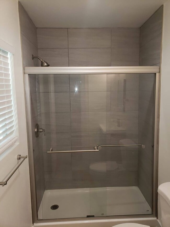 Photo - 1329-1331 Quintero St