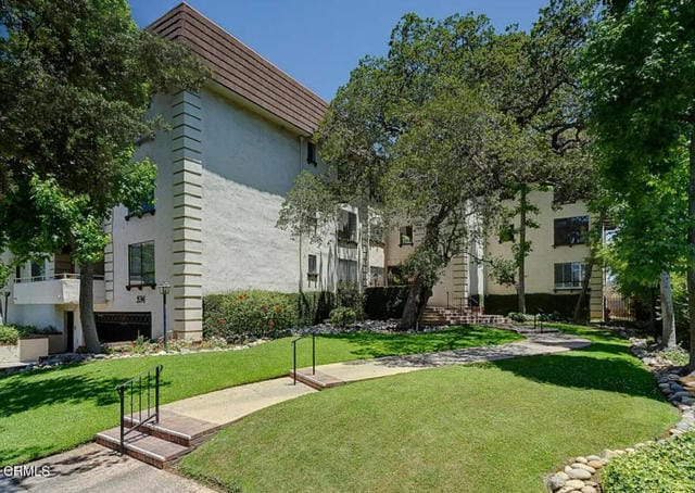 Building Photo - 534 N Oak Knoll Ave Unit 105 Rental