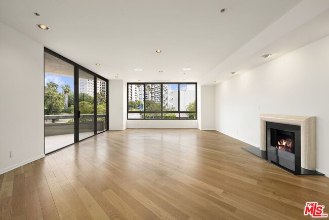 Photo - 10430 Wilshire Blvd Unit 202