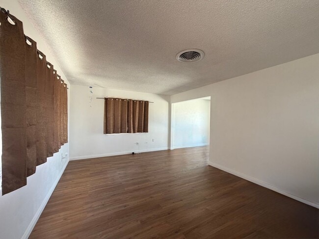 Photo - 3 Bedroom 1 Bathroom House with Spacious Bedrooms and Fenced Backyard