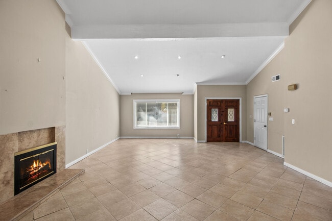 Photo - 18123 Delano St