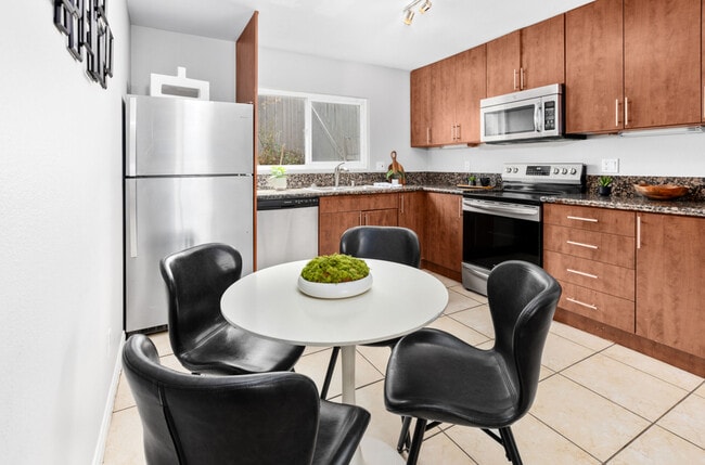 Photo - 5050 A St Unit 11