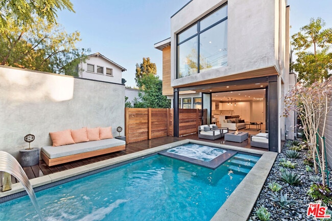 Photo - 8925 Dorrington Ave