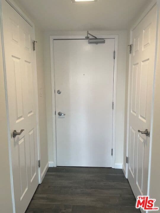 Photo - 7045 Hawthorn Ave Unit 404