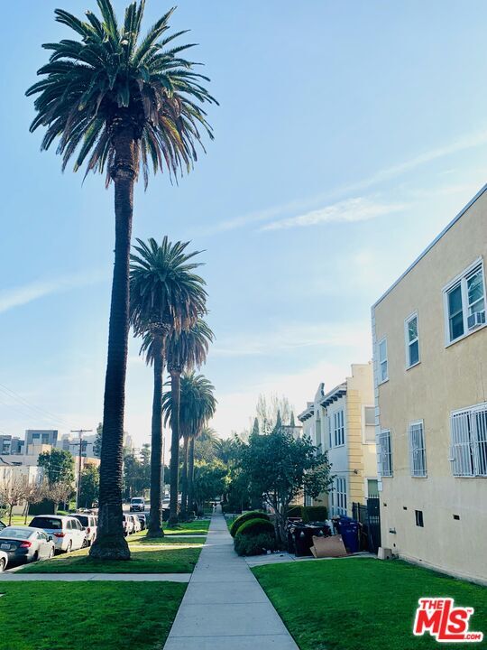 Photo - 1833 Normandie Ave Condo Unit 109