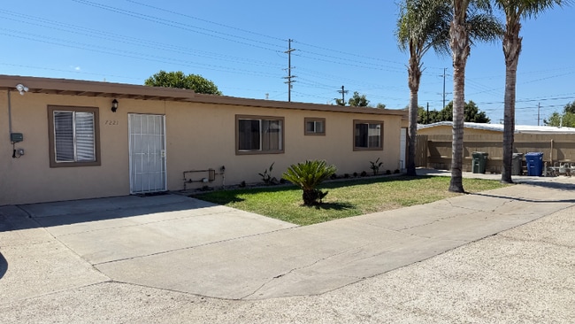 Building Photo - 7750 1/2 Central Ave Rental