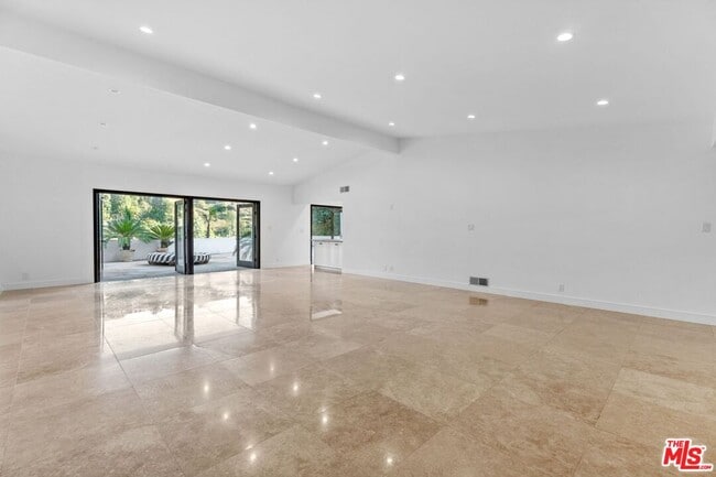 Photo - 9572 Stuart Ln