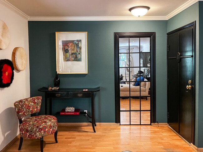 Photo - 700 Westmount Dr Unit #107