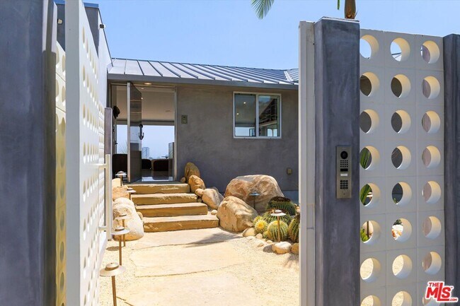 Photo - 11001 Wrightwood Pl