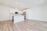 Photo - 589 S Lyon St Townhome