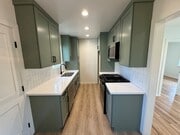 Photo - Remodeled Midtown Apartment- Private Washer/Dryer +AC!! Unit 2161 Channel