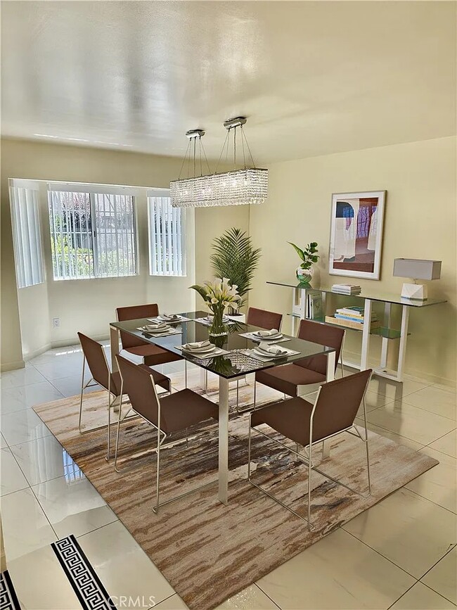 Photo - 2255 E Chevy Chase Dr