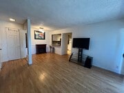 Photo - Park Villa South Studio with Murphy Bed