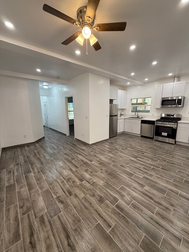 Photo - 14545 Margate St