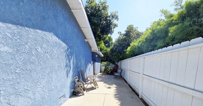 Photo - 819 Hymettus Ave