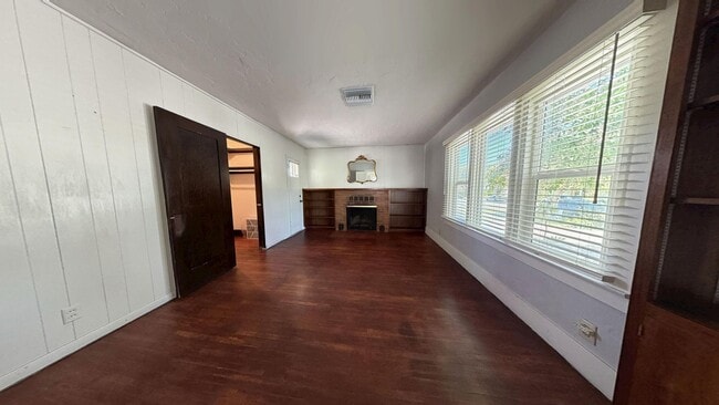 Photo - 1320 E Colton Ave