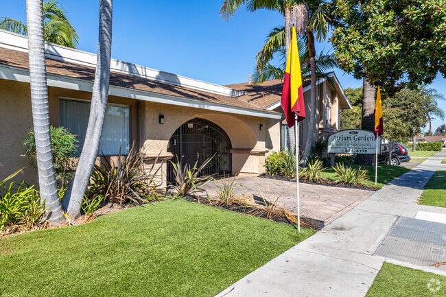 Building Photo - Atrium Gardens