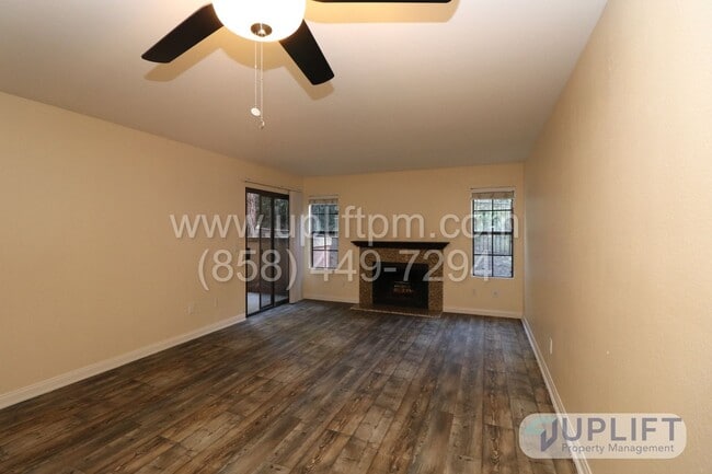 Photo - 2-BED/2-BATH CONDO - CARMEL MOUNTAIN Unit 231