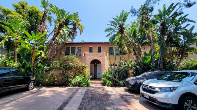 Photo - 1816-18225 N Harvard Blvd Apartment Unit 1818