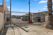 SECURITY GATE - 9226 Palm St Unit B