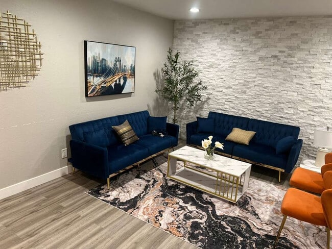 Building Photo - 354 Rexview Dr Unit SI ID1471802P