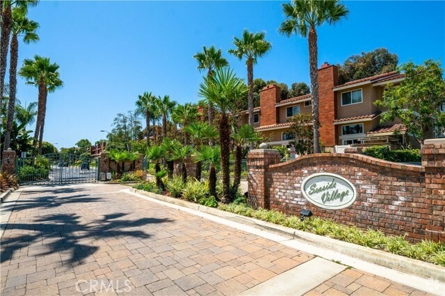 Building Photo - 7895 Southwind Cir Rental