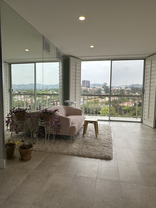 Photo - 10751 Wilshire Blvd Unit 1108