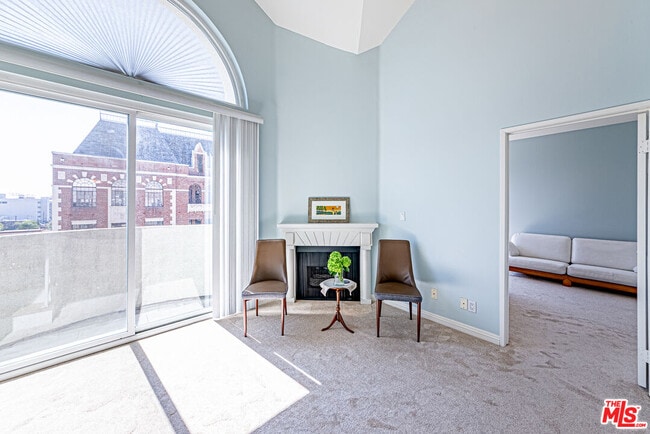 Photo - 620 S Gramercy Pl Condo Unit 441
