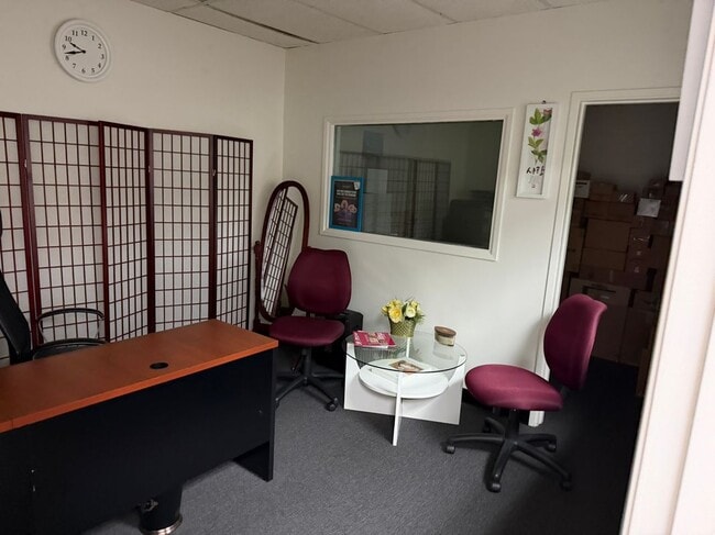 Photo - 2530 W Whittier Blvd Unit 8