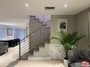 Photo - 423 W Stocker St Townhome