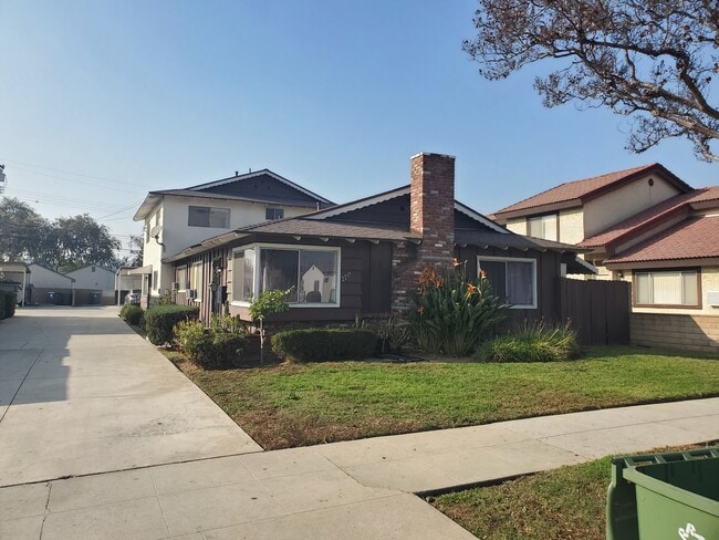 Photo - 2237 Orange Grove Ave Unit C